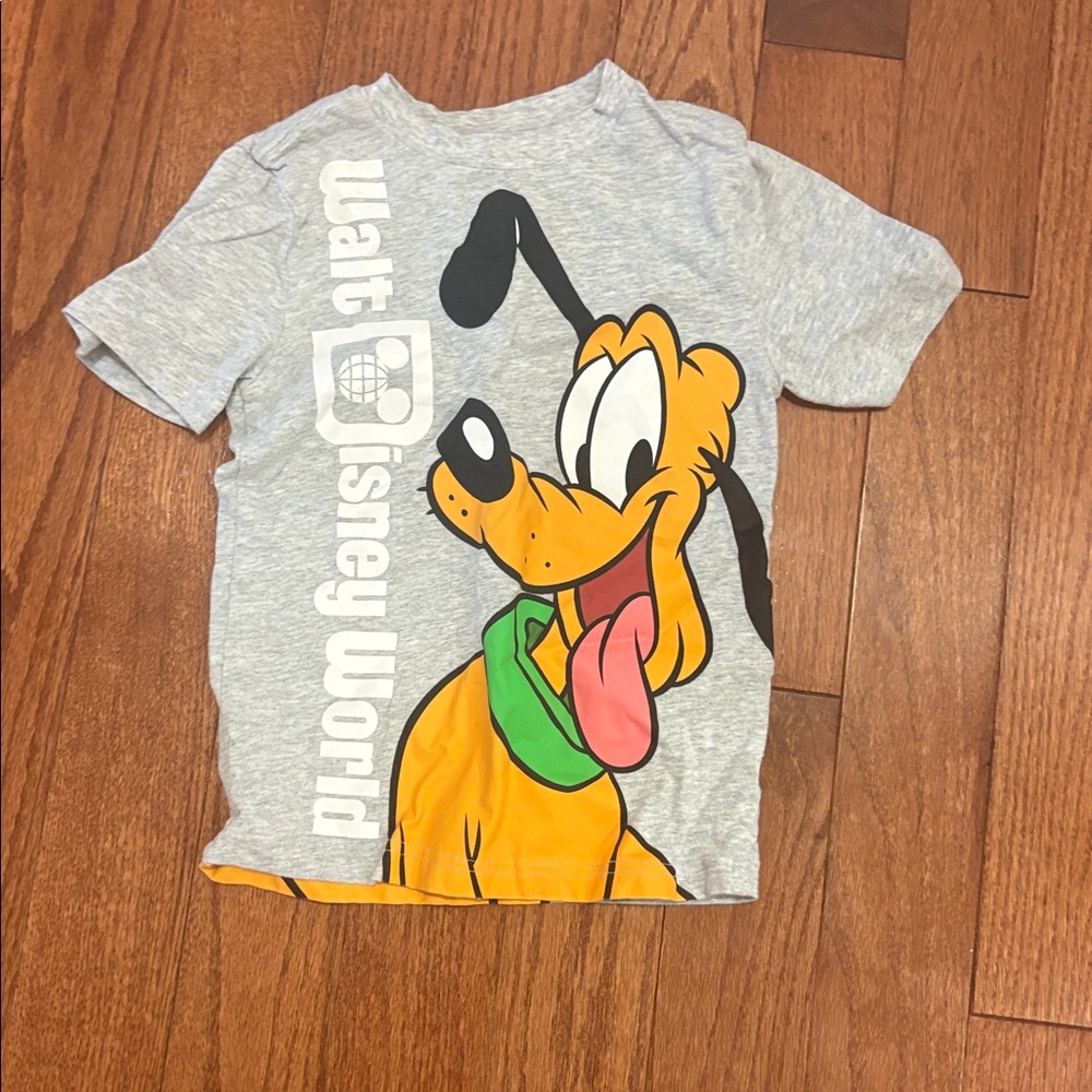 Disney Gray Pluto Short Sleeve Tee - Sz 5